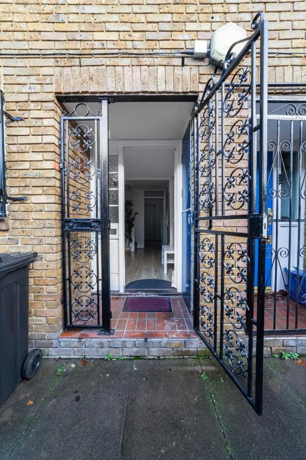 Arte Stays - 3-Bedroom Bright House London, Haggerston, Garden, Parking, 8 Min Walk To Haggerston Station, Weekly Or Monthly Stays, Serviced Accommodation - 7 Guests Luaran gambar